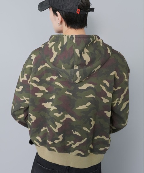 SPINNS（スピンズ）の「短丈ダブルジップパーカー/トライバル/刺繍/ショート丈（パーカー・メンズ・ピンク系その他/ウッドランド/ブラック系その他/杢グレー・ONESIZE）」の15枚目の写真