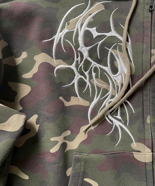 SPINNS（スピンズ）の「短丈ダブルジップパーカー/トライバル/刺繍/ショート丈（パーカー・メンズ・ピンク系その他/ウッドランド/ブラック系その他/杢グレー・ONESIZE）」の13枚目の写真