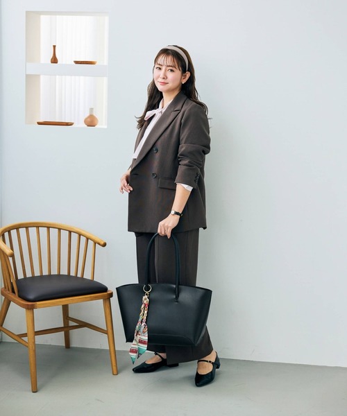 GLOBAL WORK(グローバルワーク)の「菅谷梨沙子さんコラボ/A4トートバッグ/643223(トートバッグ・レディース・ブラック/ダークブラウン・FREE)」の4枚目の写真