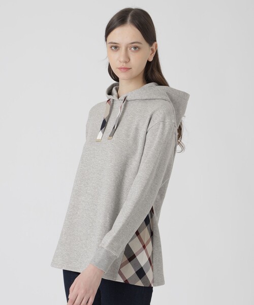 BLUE LABEL CRESTBRIDGE(ブルーレーベルクレストブリッジ)の「【一部店舗限定】ベーシック裏毛フーディー(パーカー・レディース・オフホワイト/ブラック/グレー系その他・40/38)」の3枚目の写真