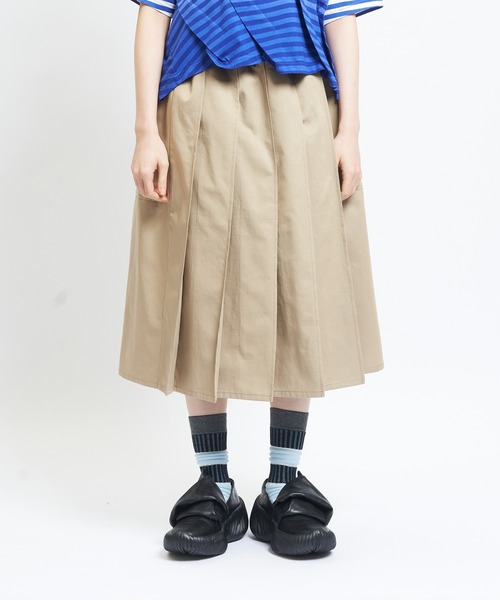gomme（ゴム）の「マルチプリーツチノスカート（スカート・レディース・ブラック/ベージュ・MEDIUM）」の10枚目の写真