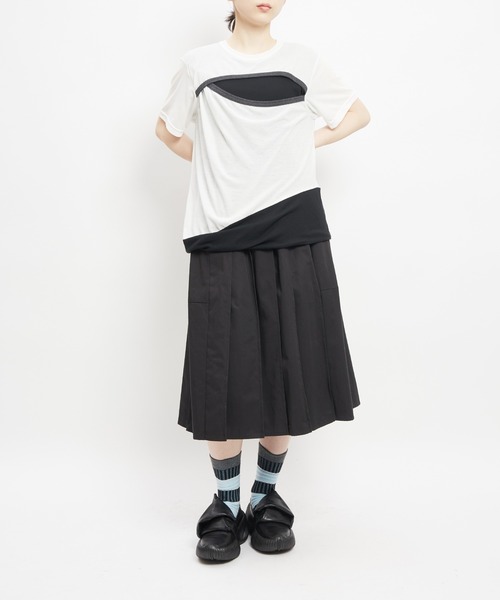 gomme（ゴム）の「マルチプリーツチノスカート（スカート・レディース・ブラック/ベージュ・MEDIUM）」の8枚目の写真