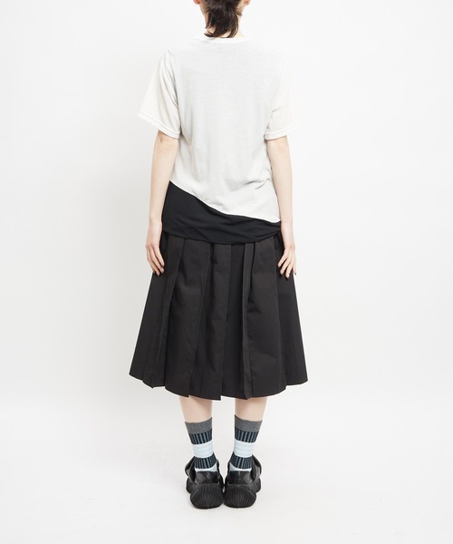 gomme（ゴム）の「マルチプリーツチノスカート（スカート・レディース・ブラック/ベージュ・MEDIUM）」の9枚目の写真