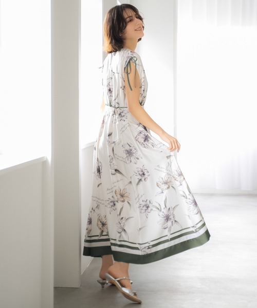 NOELA（ノエラ）の「【新色/SSサイズあり】スカーフプリントワンピース（ワンピース・レディース・カーキ/ピンク/ネイビー・M/S）」の15枚目の写真