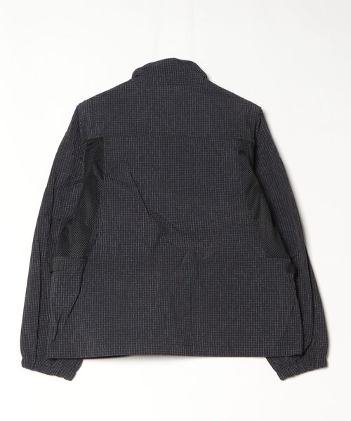 CHUMS（チャムス）の「【CHUMS】Anti-Bug Convertible Jacket（ナイロンジャケット・メンズ・ブラック・LARGE/X-LARGE/MEDIUM）」の4枚目の写真