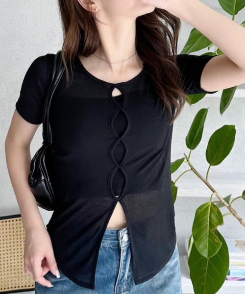Ada.(エイダ)の「2WAY シアー 半袖 Tシャツ(Tシャツ/カットソー・レディース・ブラック/オフホワイト/グレー/レッド・FREE)」の11枚目の写真