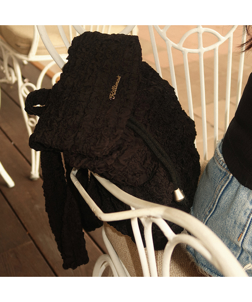 KILLIMAN(キリマン)の「Curly Flower Mini Backpack (2color)(バックパック/リュック・レディース・ブラック/アイボリー・FREE)」の2枚目の写真