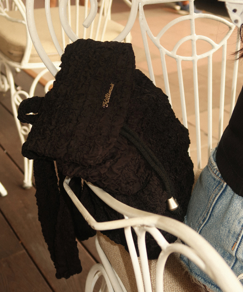 KILLIMAN(キリマン)の「Curly Flower Mini Backpack (2color)(バックパック/リュック・レディース・ブラック/アイボリー・FREE)」の3枚目の写真