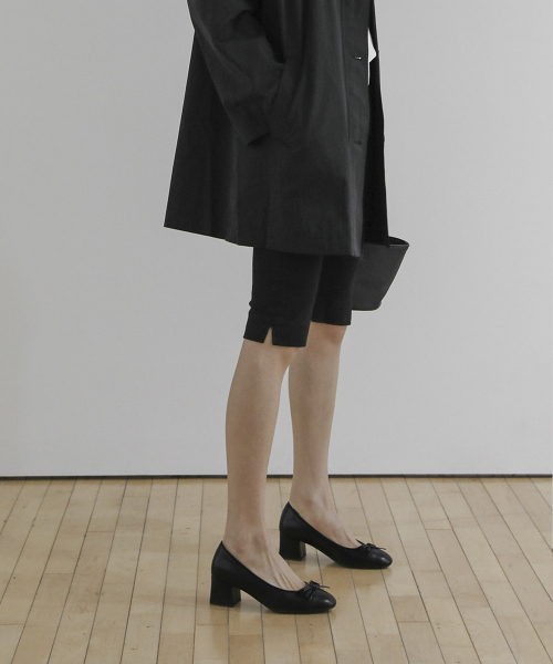 SAPPUN（サプン）の「Lenoa ラウンド リボン パンプスヒール (5cm)（パンプス・レディース・ブラック/ベージュ/アイボリー・22.5cm/23cm/23.5cm/24cm/24.5cm/25cm/25.5cm）」の5枚目の写真