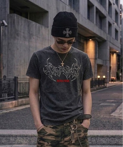SPINNS（スピンズ）の「短丈半袖トライバル刺繍ロゴTシャツ（Tシャツ/カットソー・メンズ・ホワイト/ブラック/ブラック系その他/ウッドランド・ONESIZE）」の3枚目の写真
