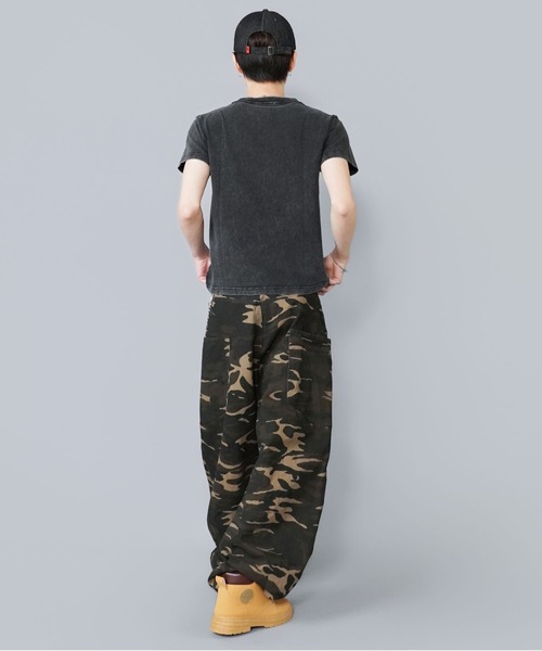 SPINNS（スピンズ）の「短丈半袖トライバル刺繍ロゴTシャツ（Tシャツ/カットソー・メンズ・ホワイト/ブラック/ブラック系その他/ウッドランド・ONESIZE）」の19枚目の写真