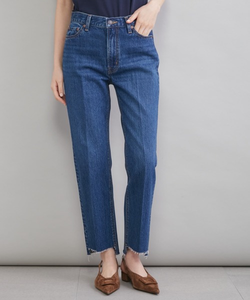 Mila Owen（ミラオーウェン）の「【MILA PANTS】裾段差テーパードデニムパンツ（デニムパンツ・レディース・インディゴブルー/ブルー/レッド/ライトブルー・00/1/0/2）」の9枚目の写真