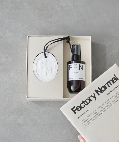 BIRTHDAY BAR(バースデイバー)の「【BIRTHDAY BAR×FACTORY NORMAL】ドレスパフュームセット(ルームフレグランス/お香・レディース・ベージュ・0)」の3枚目の写真