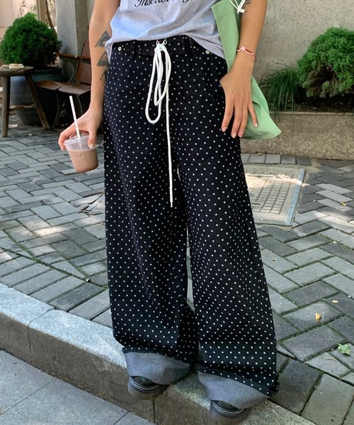 Vipoa(ヴィポア)の「ストリングドットワイドデニム(デニムパンツ・レディース・ブラック系その他・LARGE/MEDIUM)」の14枚目の写真