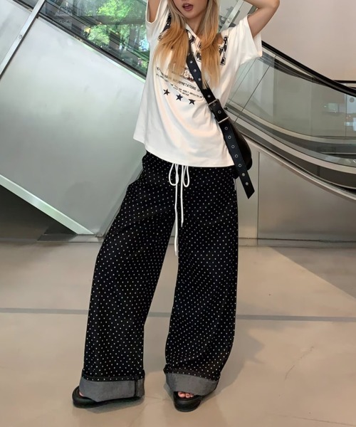 Vipoa(ヴィポア)の「ストリングドットワイドデニム(デニムパンツ・レディース・ブラック系その他・LARGE/MEDIUM)」の2枚目の写真
