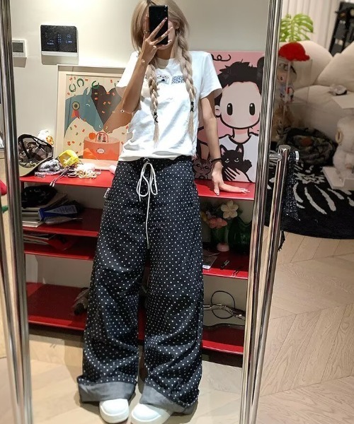 Vipoa(ヴィポア)の「ストリングドットワイドデニム(デニムパンツ・レディース・ブラック系その他・LARGE/MEDIUM)」の18枚目の写真