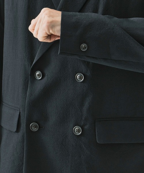 IRENISA（イレニサ）の「【irenisa/イレニサ】別注DOUBLE BLEASTED RELAX SHOULDER（テーラードジャケット・メンズ・ライトグレー/ブラック・2/3）」の4枚目の写真