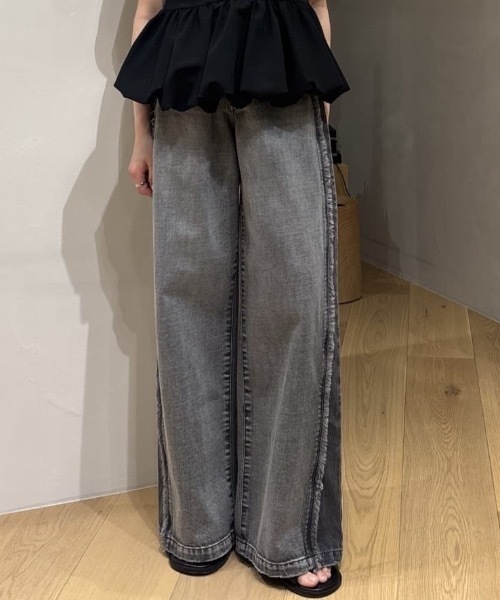 STYLEMIXER(スタイルミキサー)の「サイドフリンジワイドデニム(デニムパンツ・レディース・ブラック/ブルー・SMALL/MEDIUM/LARGE)」の1枚目の写真