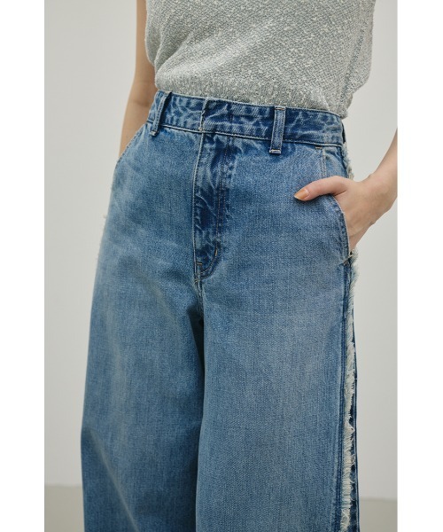 STYLEMIXER(スタイルミキサー)の「サイドフリンジワイドデニム(デニムパンツ・レディース・ブラック/ブルー・SMALL/MEDIUM/LARGE)」の9枚目の写真