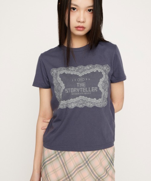 SLY(スライ)の「LACE LOGO T/SH レースロゴTシャツ 春服 夏服 半袖(Tシャツ/カットソー・レディース・ブラウン/ネイビー/オフホワイト・FREE)」の3枚目の写真