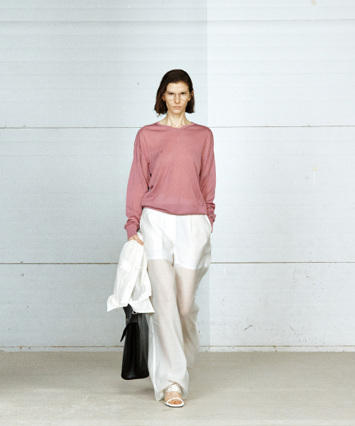 YUJI(ユジ)の「CLEAR MULE WHITE(パンプス・レディース・ホワイト・23cm/23.5cm/24cm/24.5cm/25cm)」の3枚目の写真
