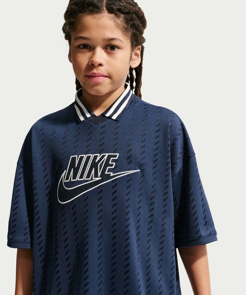 NIKE（ナイキ）の「ナイキ NIKE ナイキ YTH NSW CLN JERSEY S/S トップ（ポロシャツ・キッズ・オフホワイト/ネイビー・130cm/140cm/150cm/160cm）」の5枚目の写真