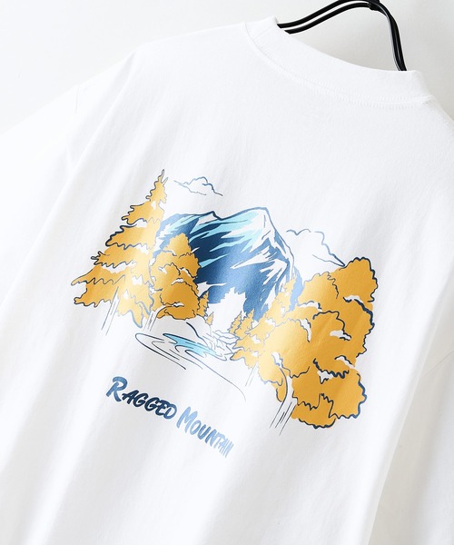 ragged mountain(ラギットマウンテン)の「【RAGGED MOUNTAIN/ラギットマウンテン】【背中で見せるバックプリント】BETHEL/べテル オーバーサイズT グラフィックTシャツ ルーズシルエット バックプリント アウトドア キャンプ(Tシャツ/カットソー・メンズ・ベージュ/カーキ/ホワイト/ブラック・MEDIUM/LARGE/X-LARGE)」の1枚目の写真