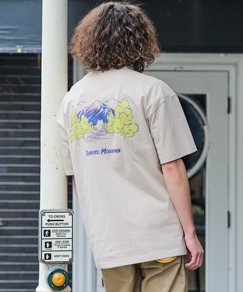 ragged mountain(ラギットマウンテン)の「【RAGGED MOUNTAIN/ラギットマウンテン】【背中で見せるバックプリント】BETHEL/べテル オーバーサイズT グラフィックTシャツ ルーズシルエット バックプリント アウトドア キャンプ(Tシャツ/カットソー・メンズ・ベージュ/カーキ/ホワイト/ブラック・MEDIUM/LARGE/X-LARGE)」の21枚目の写真