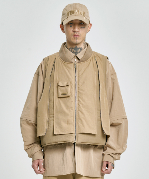 AJOBYAJO（アジョバイアジョ）の「Layered Padded Zip Up Vest [BEIGE]（ベスト・メンズ・その他・FREE）」の7枚目の写真