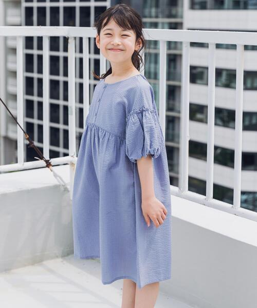 URBAN RESEARCH DOORS(アーバンリサーチドアーズ)の「サッカー2WAYワンピース(KIDS)(ワンピース・キッズ・ライトブルー/ブラック・105/135/120)」の4枚目の写真