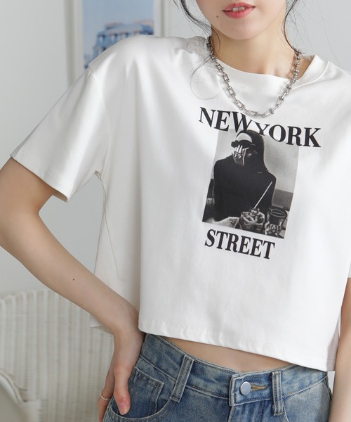 pumpkin port(パンプキンポート)の「NEW YORK ロゴプリント ショート丈半袖Tシャツ(Tシャツ/カットソー・レディース・ブラック/ホワイト・M)」の4枚目の写真