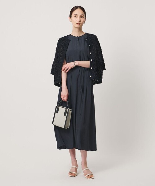 UNITED ARROWS(ユナイテッドアローズ)の「Spiree ギャザー フレンチスリーブ ワンピース(ワンピース・レディース・その他7/その他5/その他2/その他1/ネイビー・FREE)」の2枚目の写真