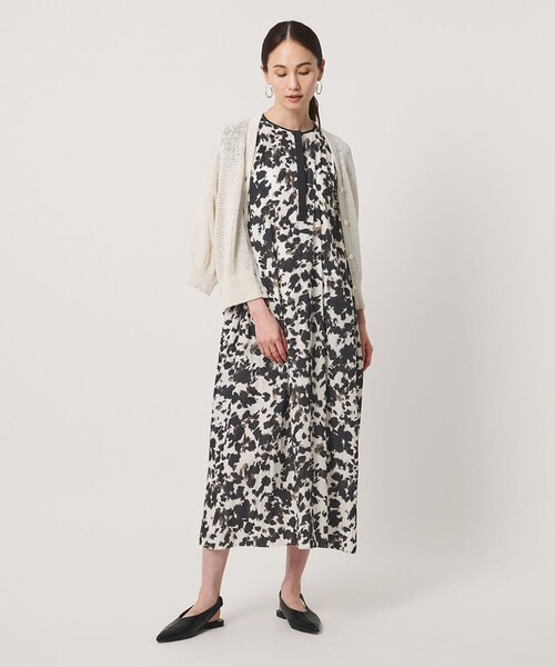 UNITED ARROWS(ユナイテッドアローズ)の「Spiree ギャザー フレンチスリーブ ワンピース(ワンピース・レディース・その他7/その他5/その他2/その他1/ネイビー・FREE)」の11枚目の写真