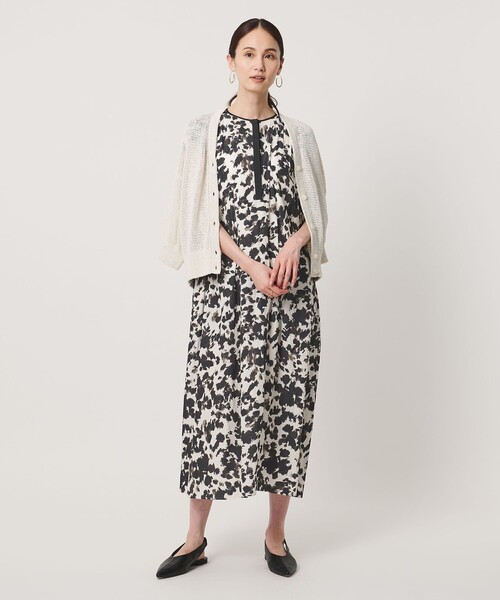 UNITED ARROWS(ユナイテッドアローズ)の「Spiree ギャザー フレンチスリーブ ワンピース(ワンピース・レディース・その他7/その他5/その他2/その他1/ネイビー・FREE)」の12枚目の写真