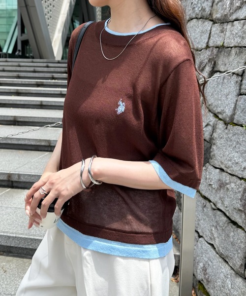 U.S. POLO ASSN.(ユーエスポロアッスン)の「【U.S. POLO ASSN.】着痩せ/体型カバー ワンポイント刺繍 配色レイヤードトップスニットTシャツ(Tシャツ/カットソー・レディース・ブルー/ネイビー/ブラウン・S/M)」の1枚目の写真