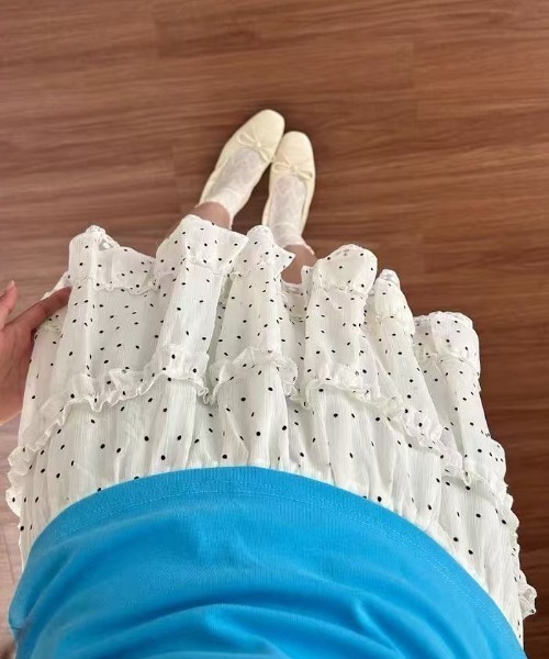 Achic(アシック)の「ドット柄ミニスカート(スカート・レディース・ブルー/アイボリー/ブラック・M)」の7枚目の写真