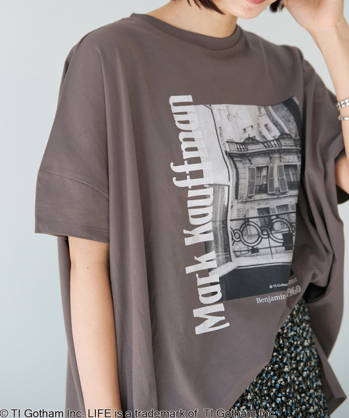 IENA（イエナ）の「《追加》LIFE PICTURE COLLECTION　PHOTO Tシャツ（Tシャツ/カットソー・レディース・ブラック系その他/ホワイト・FREE）」の11枚目の写真