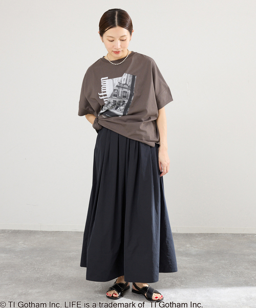 IENA（イエナ）の「《追加》LIFE PICTURE COLLECTION　PHOTO Tシャツ（Tシャツ/カットソー・レディース・ブラック系その他/ホワイト・FREE）」の15枚目の写真