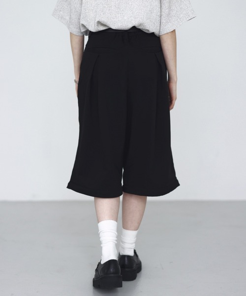 SOCCE（ソーシー）の「2way脱着タックスラックス 膝脱着可能　スラックスショーツ　ハーフスラックス（スラックス・メンズ・チャコール/ブラック・S/M/L/XL）」の8枚目の写真