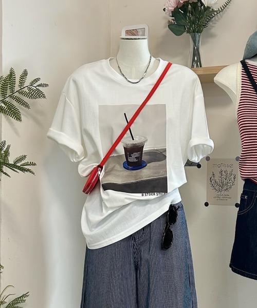 DIAVEL（ディアベル）の「[3color]コーヒーフォトプリントTシャツ（Tシャツ/カットソー・レディース・ベージュ/ホワイト/ブラック・M）」の6枚目の写真