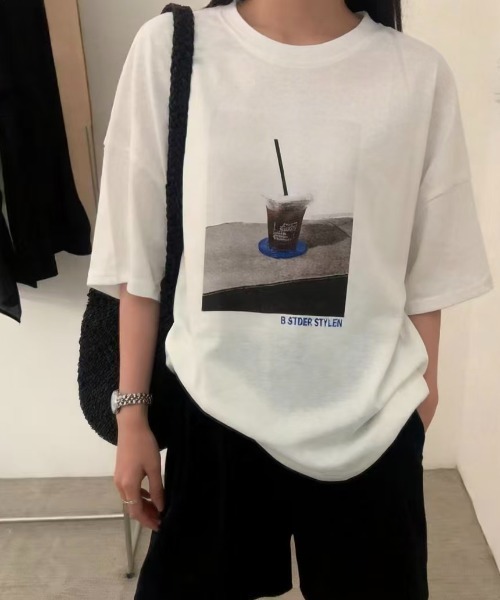 DIAVEL（ディアベル）の「[3color]コーヒーフォトプリントTシャツ（Tシャツ/カットソー・レディース・ベージュ/ホワイト/ブラック・M）」の5枚目の写真