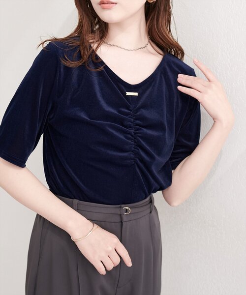 natural couture(ナチュラルクチュール)の「シアーベロアギャザーT(Tシャツ/カットソー・レディース・ブルー/オフホワイト/ブラック/グレイッシュベージュ/ブラウン/ボルドー/ピンク/ネイビー/ミント・FREE)」の12枚目の写真