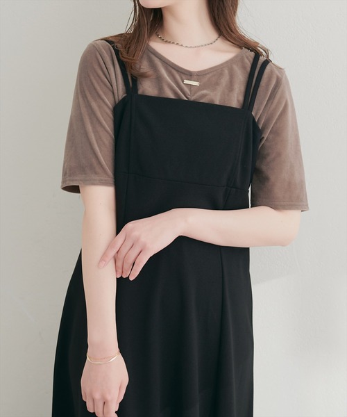 natural couture(ナチュラルクチュール)の「シアーベロアギャザーT(Tシャツ/カットソー・レディース・ブルー/オフホワイト/ブラック/グレイッシュベージュ/ブラウン/ボルドー/ピンク/ネイビー/ミント/ドット・FREE)」の16枚目の写真