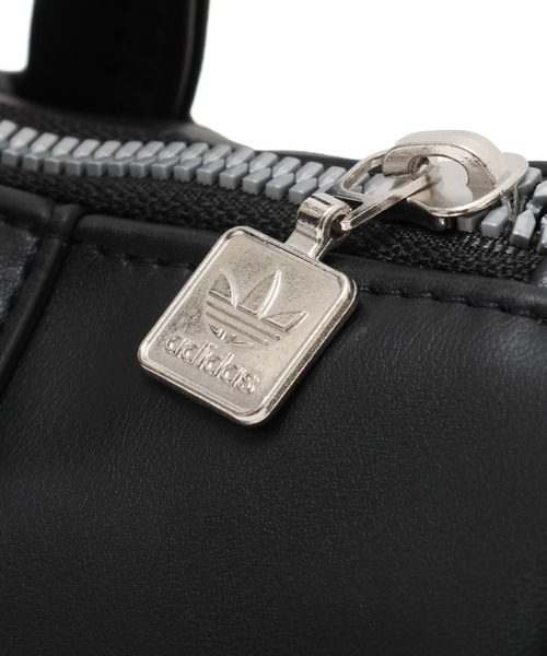 adidas(アディダス)の「adidas ELONGATED BOWLING BAG / アディダス エロンゲーテッド ボウリング バッグ(ショルダーバッグ・レディース・ブラック・ONE SIZE)」の7枚目の写真