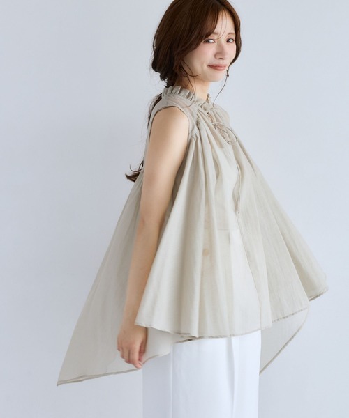 mysty woman（ミスティウーマン）の「イレヘムギャザーノースリブラウス 1046994（シャツ/ブラウス・レディース・ベージュ/ブラック/サックスブルー・FREE）」の10枚目の写真