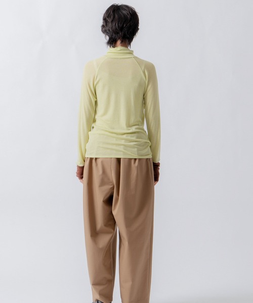 WHYTO.(ホワイト)の「「WHYTO. / ホワイト」front button turtleneck(Tシャツ/カットソー・レディース・ライム/レッド/オフホワイト/ブラック・36/38)」の8枚目の写真