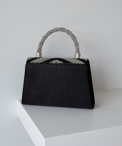 Leja(レジャ)の「【LEJA】ジオメトリックフラップビジュー2WAYバッグ結婚式 パーティー 成人式 二次会 同窓会 お呼ばれ オケージョン 20代 30代(ハンドバッグ・レディース・ブラック・FREE)」の10枚目の写真