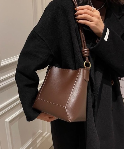 HAILY(ヘイリー)の「同素材ポーチ付き2WAYミニショルダーバッグ(ショルダーバッグ・レディース・ダークブラウン/ブラック・FREE)」の16枚目の写真