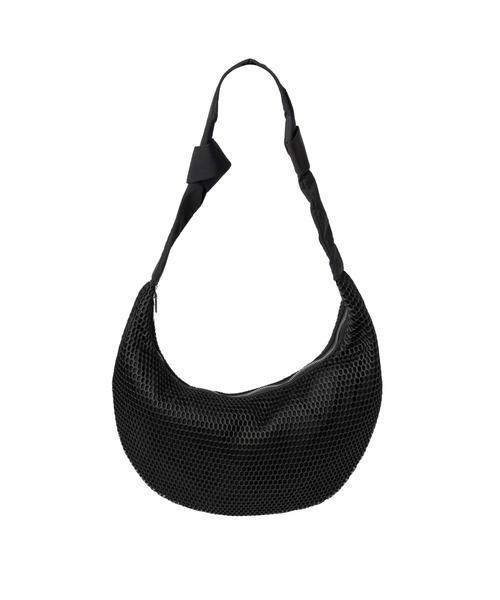 OFROOM(オフルーム)の「Mesh Moon Bag|メッシュムーンバッグ(ショルダーバッグ・レディース・ブラック/ベージュ・ONESIZE)」の14枚目の写真