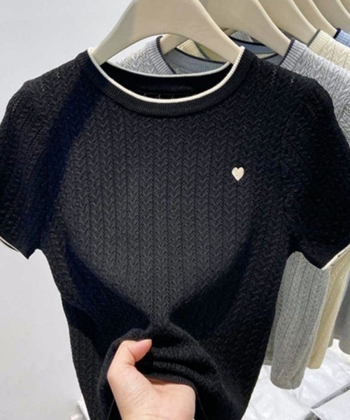 Beststore(ベストストア)の「ハート刺繍 配色サマーニットトップス 半袖 ケーブル編み クルーネック プルオーバー フレンチガーリー(Tシャツ/カットソー・レディース・ブラック/グレー/アイボリー/ブルー・FREE)」の14枚目の写真